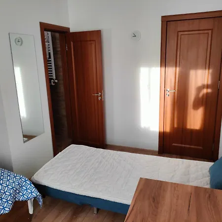 Ivavev Is Us Bythesea Guest house *