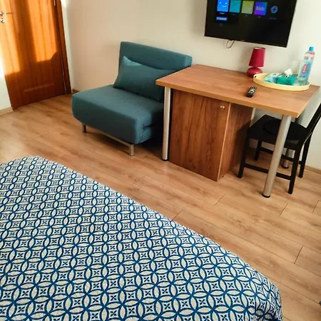 Ivavev Is Us Bythesea Guest house *