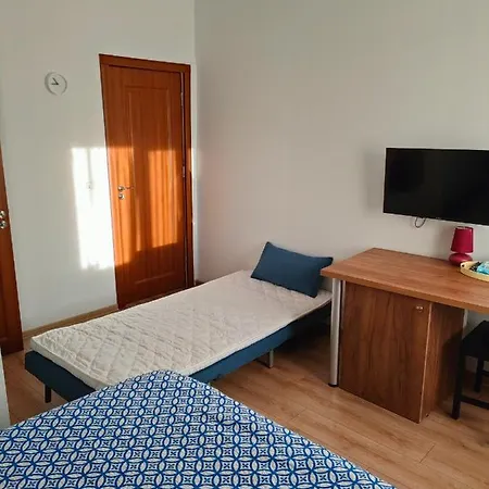 Ivavev Is Us Bythesea Guest house