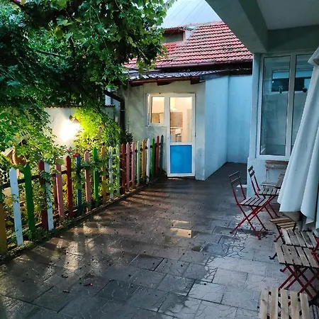 Ivavev Is Us Bythesea 3*