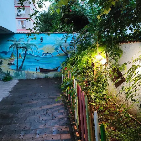 Ivavev Is Us Bythesea Guest house *