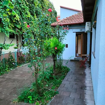 Guest house Ivavev Is Us Bythesea