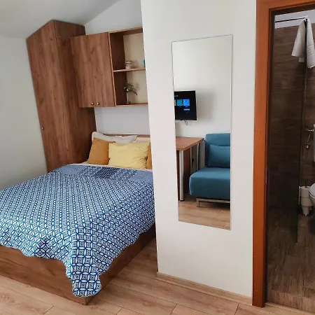 Ivavev Is Us Bythesea Guest house 3*