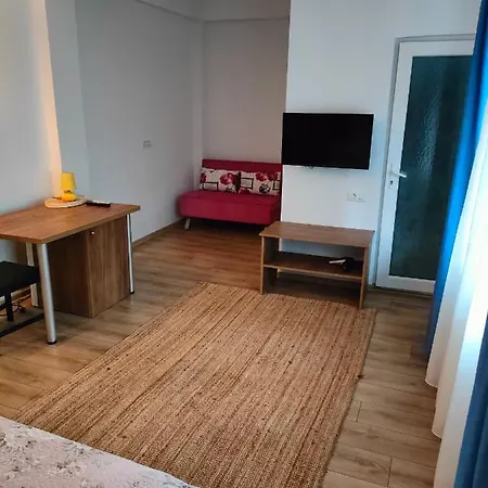 Ivavev Is Us Bythesea Konukevi Köstence